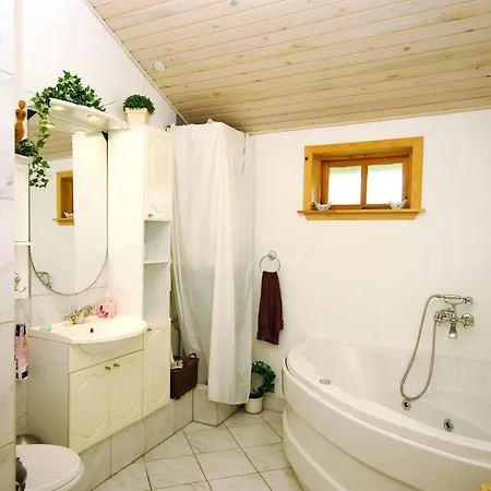 Tajo - 1km From The Sea By Interhome *